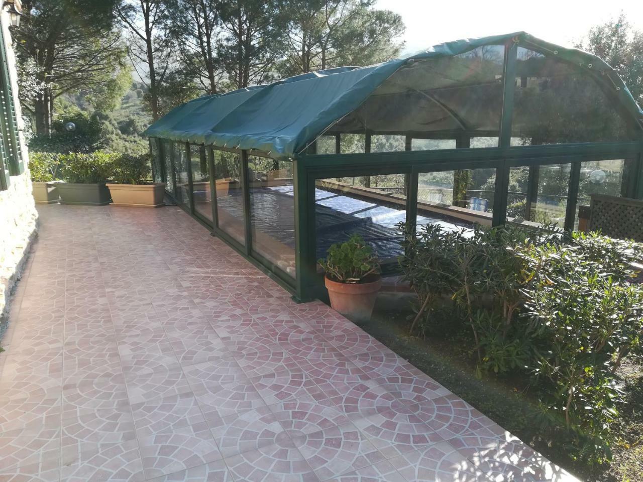 彩虹住宿加早餐旅馆 切法卢 外观 照片
